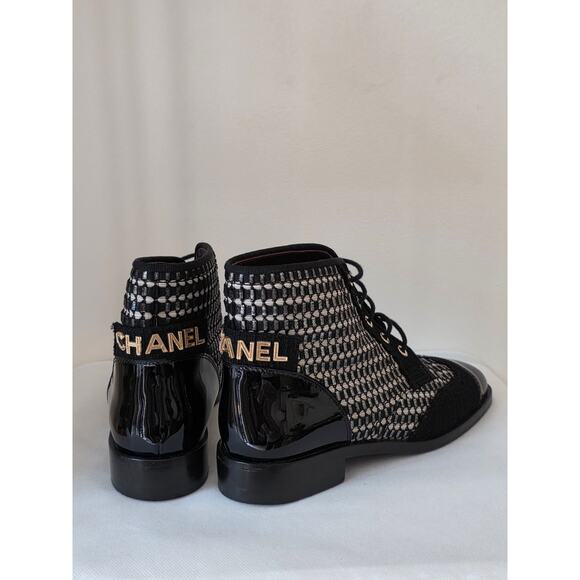 Chanel 2017 Tweed Pattern Logo Embellished Combat Boots 39 sz - Picture 12 of 15